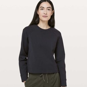 Lululemon On-Track Crew - Black - Size 10